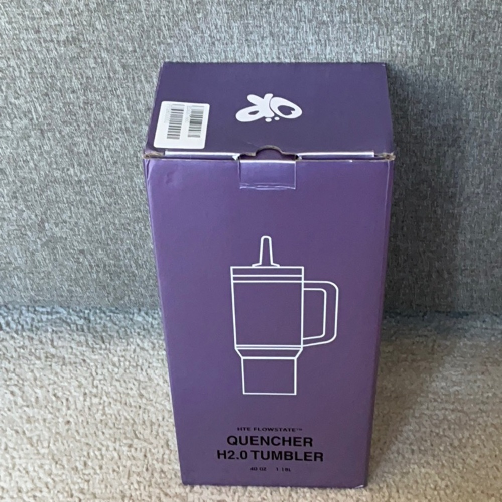 LIMITED EDITION STANLEY x OLIVIA RODRIGO Purple Stars 40oz Tumbler